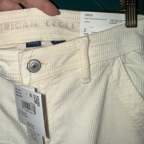 American Eagle Outfitters White Wide Leg Cargo Pants - Picture 2 of 5